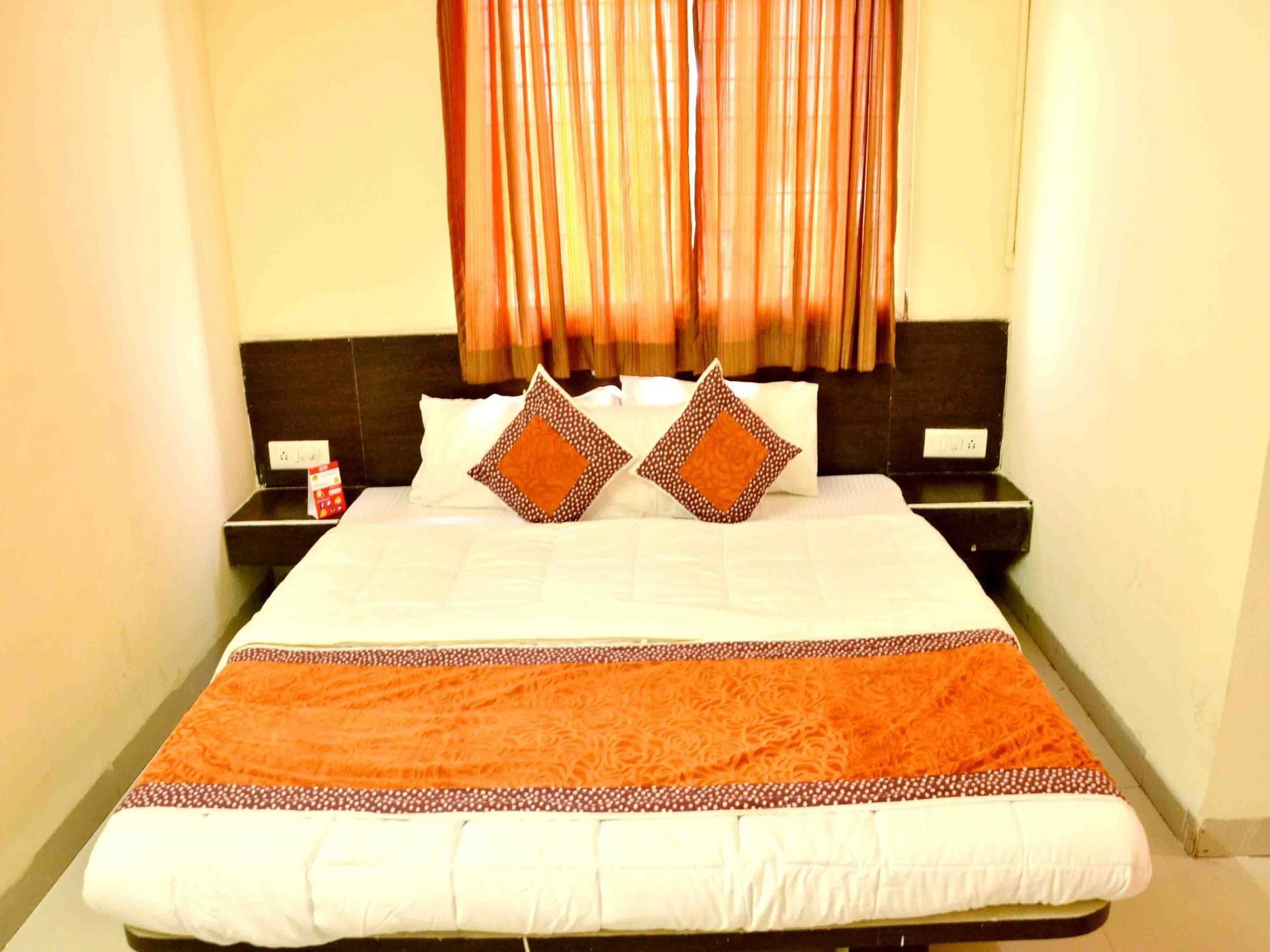 Hotel Vijay Nagar 印多尔 外观 照片